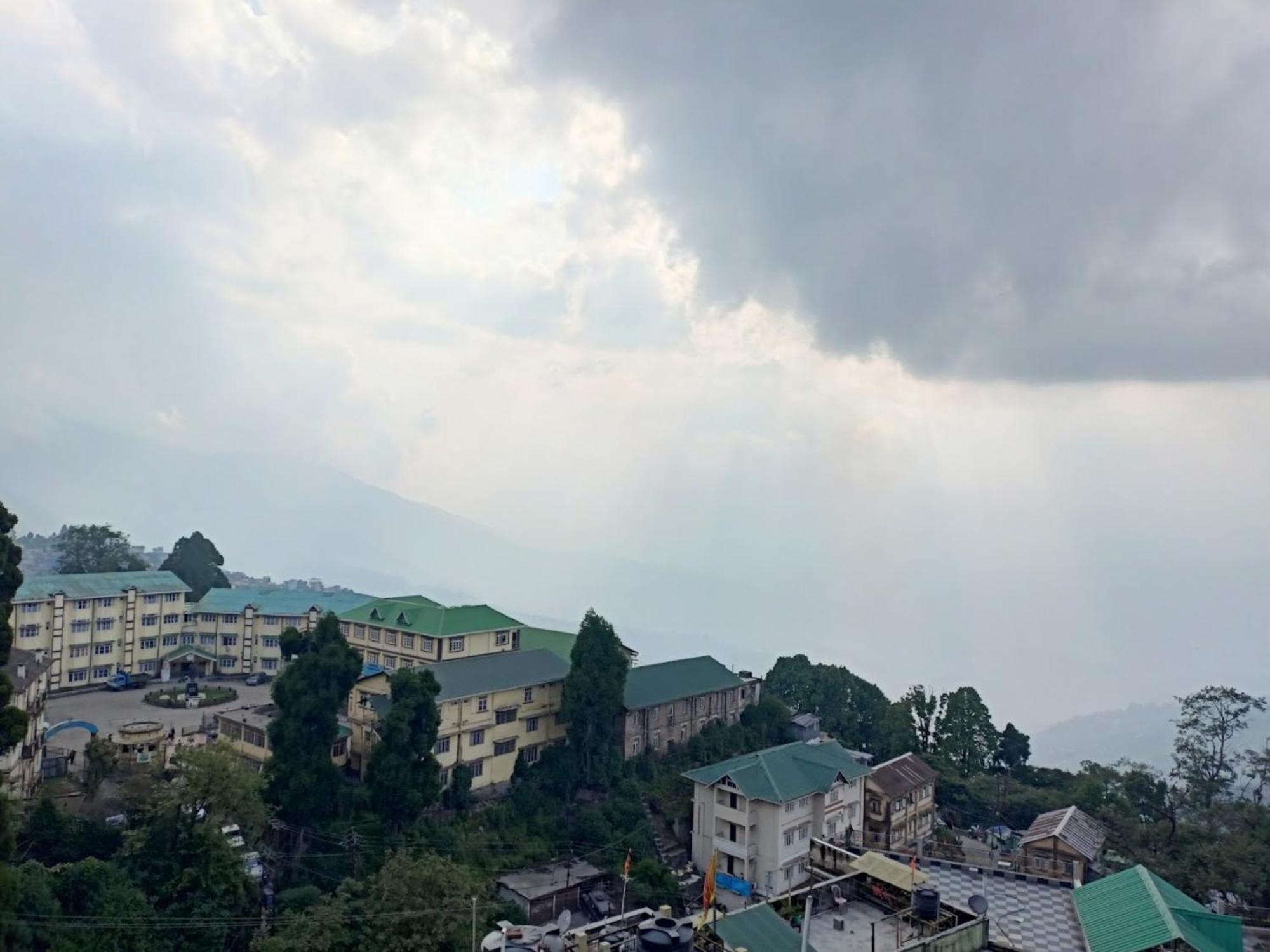 Hotel Pitstop Darjeeling - Excellent Service Recommended & Couple Friendly 외부 사진